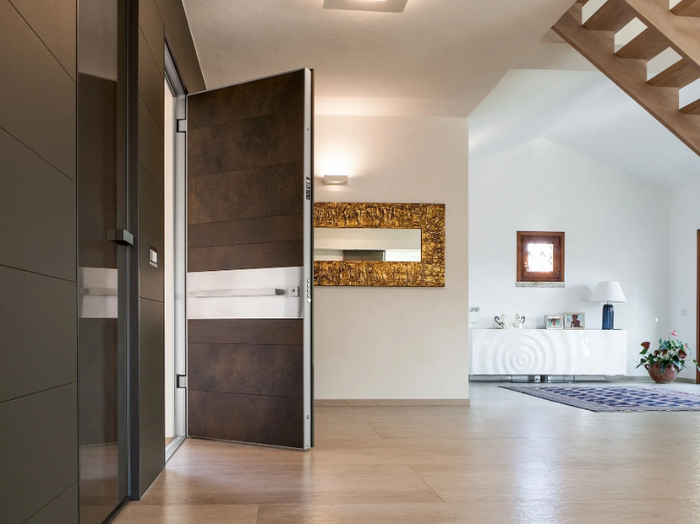 SWS - Entry door matching the full-wall Synua Wall System _ OIKOS VENEZIA